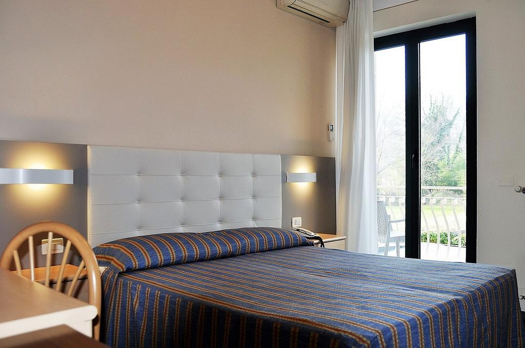 Hotel Panoramica Salò Εξωτερικό φωτογραφία