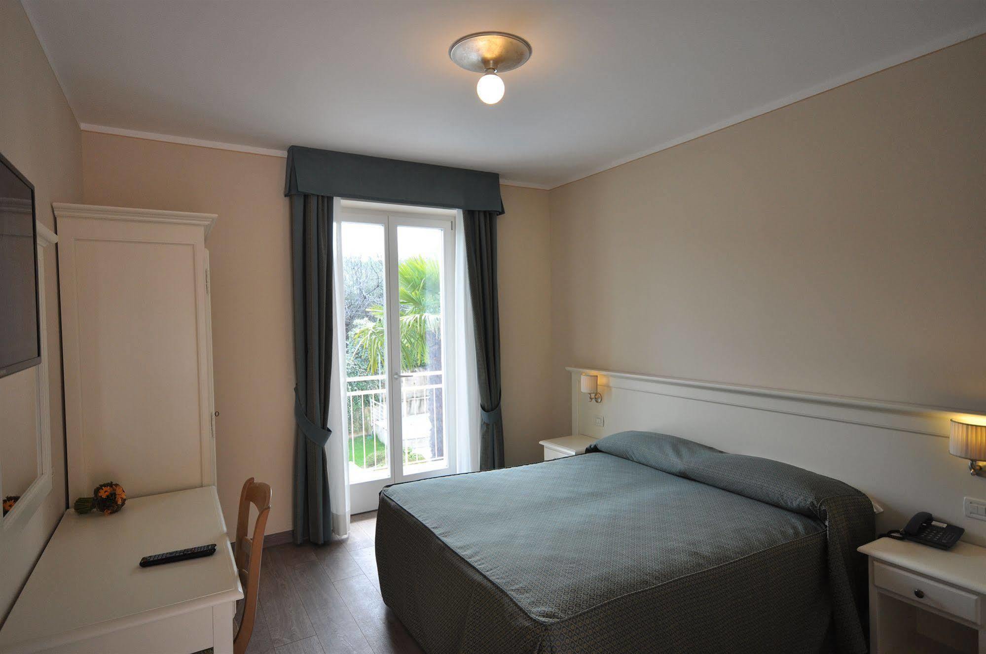 Hotel Panoramica Salò Εξωτερικό φωτογραφία